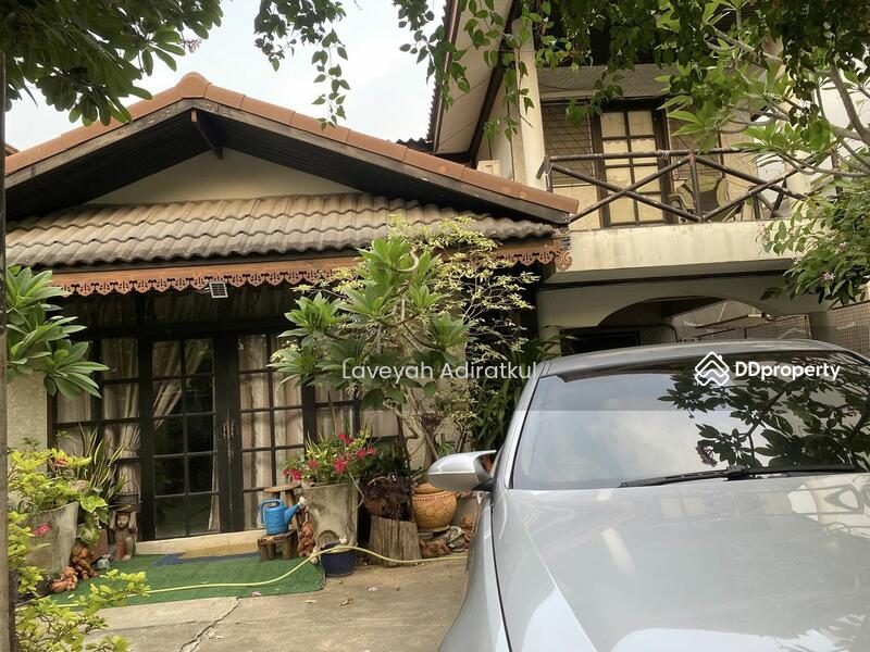 For Sale - 3-Br House near BTS Punnawithi, Bangkok