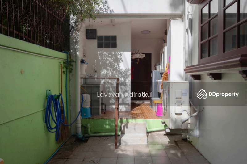 For Sale - 4-Br House near MRT Phra Ram 9, Bangkok