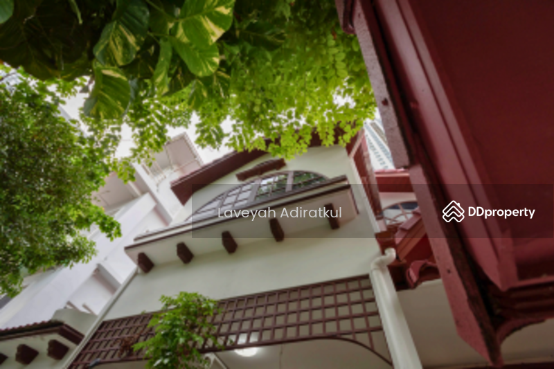 For Sale - 4-Br House near MRT Phra Ram 9, Bangkok