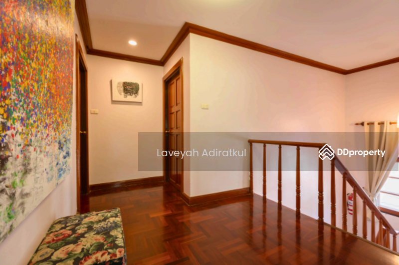 For Sale - 4-Br House near MRT Phra Ram 9, Bangkok