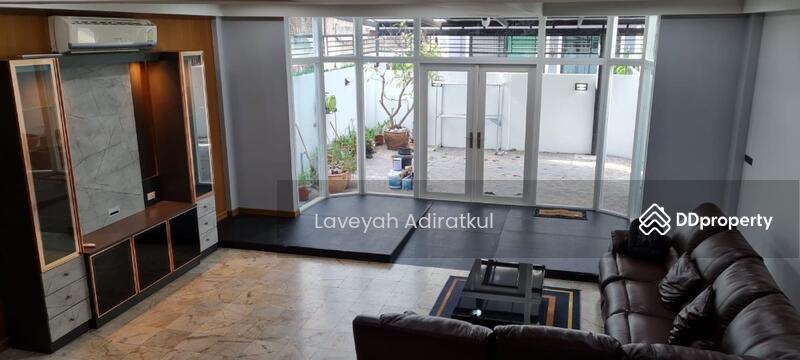 ให้เช่า - 4-Br House close to Sukhumvit, กรุงเทพ