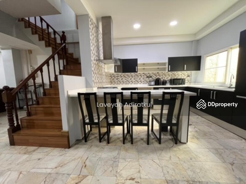 ให้เช่า - 4-Br House close to Sukhumvit, กรุงเทพ