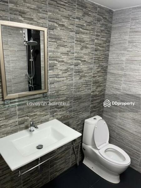 ให้เช่า - 4-Br House close to Sukhumvit, กรุงเทพ