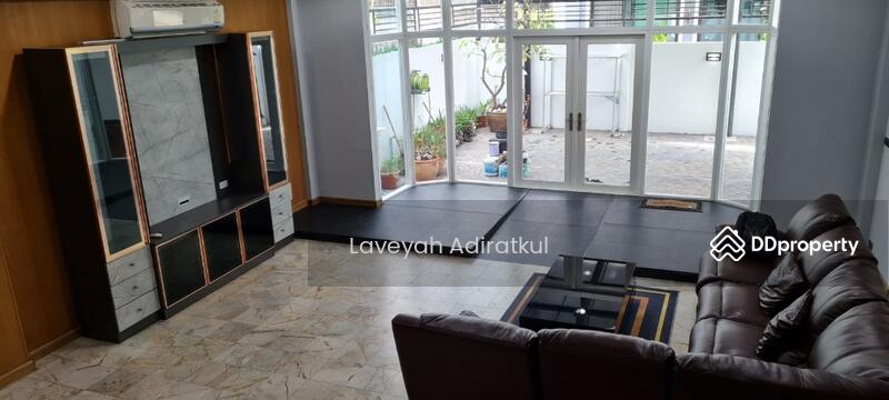 ให้เช่า - 3-Br House near BTS On Nut, กรุงเทพ