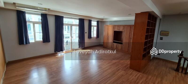 ให้เช่า - 3-Br House near BTS On Nut, กรุงเทพ