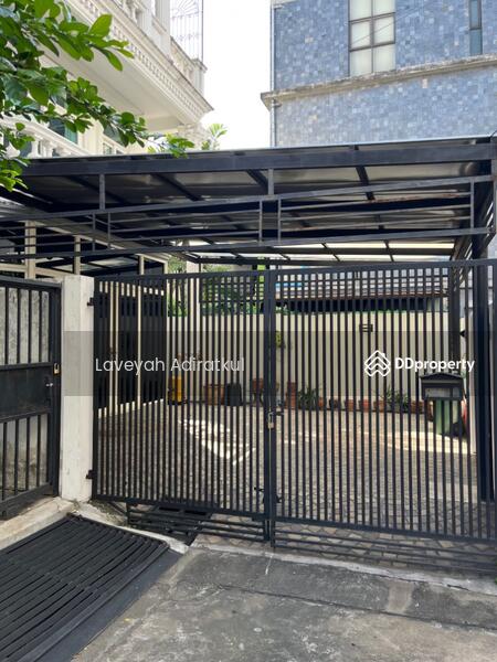 ให้เช่า - 3-Br House near BTS On Nut, กรุงเทพ