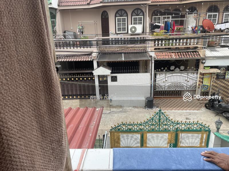 For Rent - Townhouse for Rent 500 meters to MRT Charan 13, Bangkok