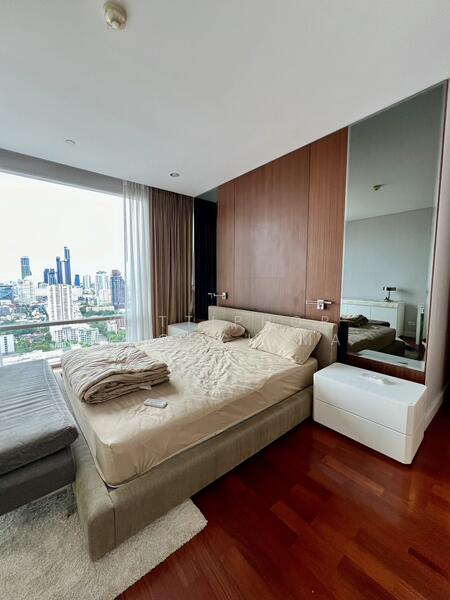 Fullerton Sukhumvit, Bangkok, Sukhumvit Road, Khlong Tan Nua, Watthana, Bangkok, 2 Bedrooms, 96 sqm, Condo For Rent, by Kittiphop Machchima, 60130104 - DDproperty.com