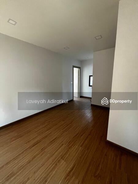 ให้เช่า - 4-Br House near BTS Ekkamai, กรุงเทพ