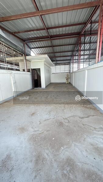 ขาย - ขายตึกแถว / อาคารพาณิชย์ 3 ชั้นครึ่ง 20 ตร.วา ใจกลางเมืองโคราช ทำเล Education Hub, นครราชสีมา
