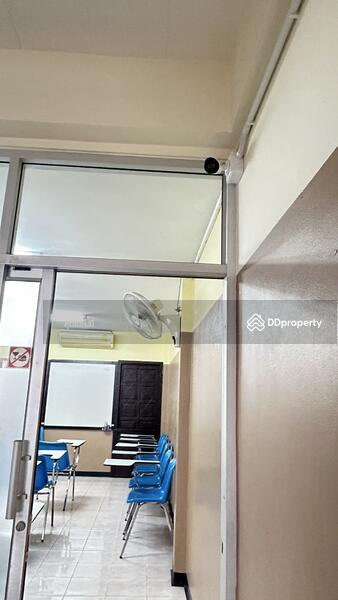 ขาย - ขายตึกแถว / อาคารพาณิชย์ 3 ชั้นครึ่ง 20 ตร.วา ใจกลางเมืองโคราช ทำเล Education Hub, นครราชสีมา