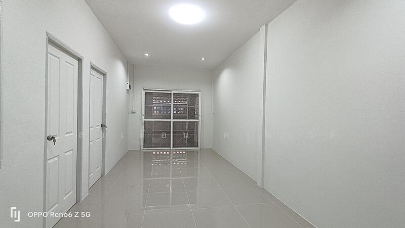 Townhouse 2bedroom near Sukhumvit road Nongmon chonburi, Chon Buri (Pattaya), 15/114 เทศบาลพัฒนา, Mhueng, Muang Chon Buri, Chon Buri (Pattaya), 2 Bedrooms, 96 sqm, Townhouse For Sale, by แสงเดือน คงแนวดี, 60131143 - DDproperty.com