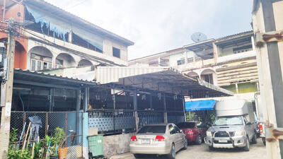 ขาย - ขายตึกแถว ถนนจันทน์ 51 แยก 10 บางคอแหลม ใกล้ทางด่วนศรีรัช, BTS เซนต์หลุยส์, BTS สุรศักดิ์, กรุงเทพ