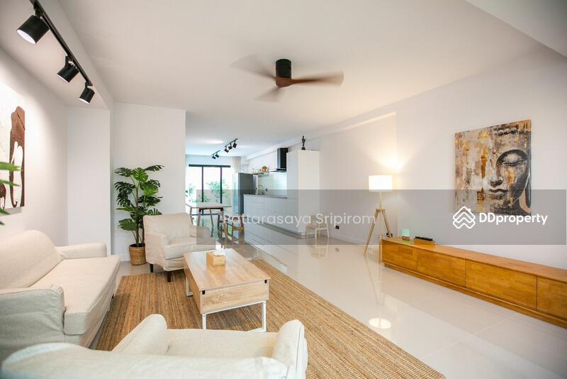 ให้เช่า - 5-Br Townhouse in Suan Luang (2229436), กรุงเทพ
