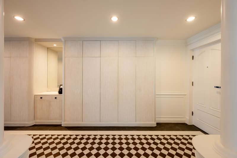 Las Colinas, Bangkok, Sukhumvit 21 Road, Khlongtoei Nua, Watthana, Bangkok, 3 Bedrooms, 240 sqm, Condo For Sale, by Waryu At, 60131769 - DDproperty.com