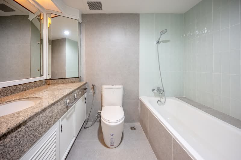 Las Colinas, Bangkok, Sukhumvit 21 Road, Khlongtoei Nua, Watthana, Bangkok, 3 Bedrooms, 240 sqm, Condo For Sale, by Waryu At, 60131769 - DDproperty.com