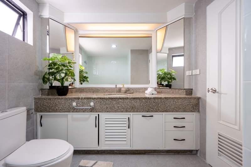 Las Colinas, Bangkok, Sukhumvit 21 Road, Khlongtoei Nua, Watthana, Bangkok, 3 Bedrooms, 240 sqm, Condo For Sale, by Waryu At, 60131769 - DDproperty.com