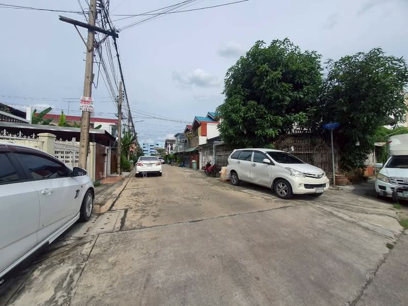 ทาวน์เฮาส์ 2 ชั้น เนื้อที่ 16.4 ตร.ว. หมู่บ้าน เคหะบางบัว ซอยวิภาวดี 60, ซอยพหลโยธิน 49/1 แยก 3, Bangkok, Tha Rang, Bang Khen, Bangkok, 2 Bedrooms, 66 sqm, Townhouse For Sale, by ชนะชาติ นนท์ตา, 60131899 - DDproperty.com