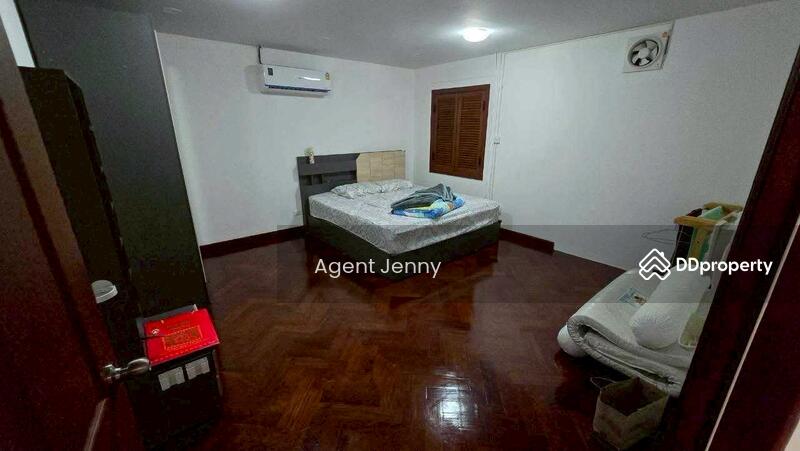 For Rent - House for rent in Lat Phrao, corner lot. (SPSJN89), Bangkok