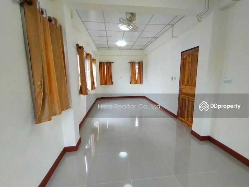For Rent - For Rent Bangkok House Yenakart MRT Khlong Toei Yan Nawa BRE19331, Bangkok