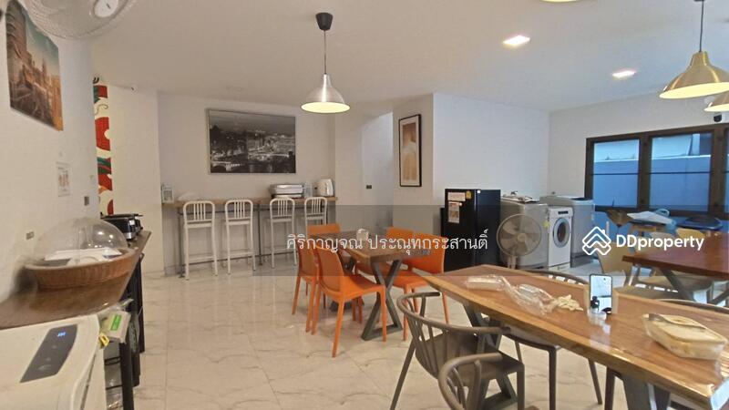 For Sale - Hostel for sale in Bang Lamphu, near Khao San Road. 5-storey building, 19 rooms, 49 beds., Bangkok