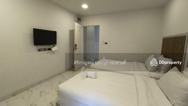 For Sale - Hostel for sale in Bang Lamphu, near Khao San Road. 5-storey building, 19 rooms, 49 beds., Bangkok