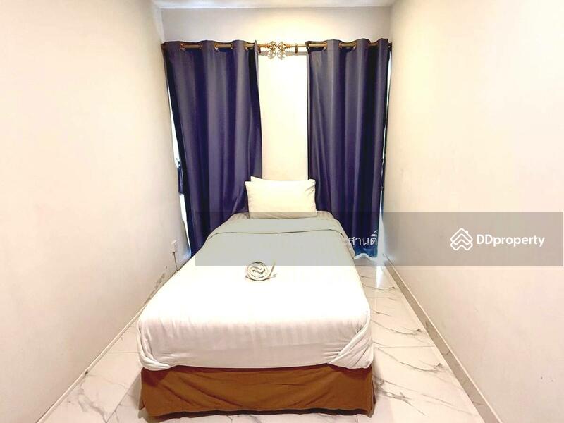 For Sale - Hostel for sale in Bang Lamphu, near Khao San Road. 5-storey building, 19 rooms, 49 beds., Bangkok