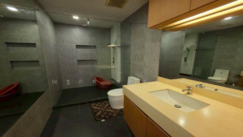 For Sale - Ananya Beachfront Condominium, Chon Buri (Pattaya)