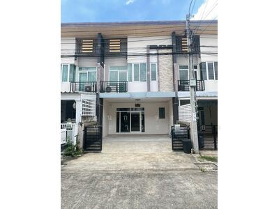 ขาย - Gusto Townhome Ramkhamhaeng : กัสโต้ ทาวน์โฮม รามคำแหง, กรุงเทพ