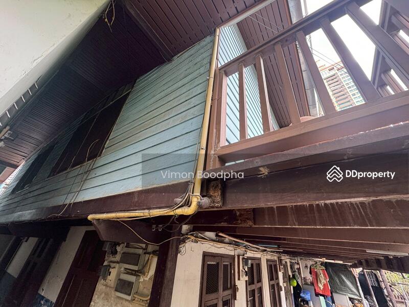For Sale - บ้านและที่ดิน สุขุมวิท22, Bangkok