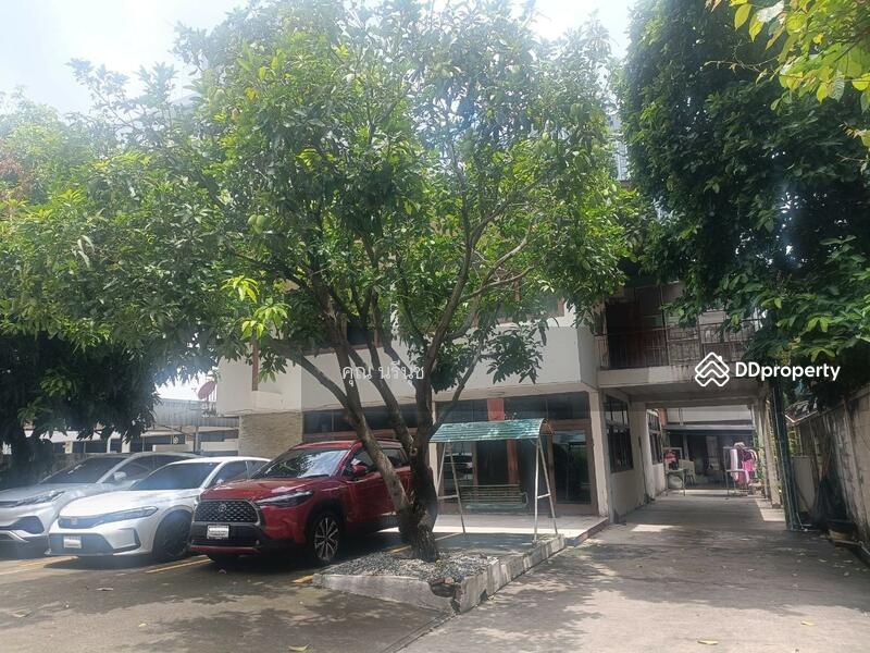 For Rent - For Rent: Two-Storey House Near Russian Embassy, Surawong Road, Bang Rak, Bangkok