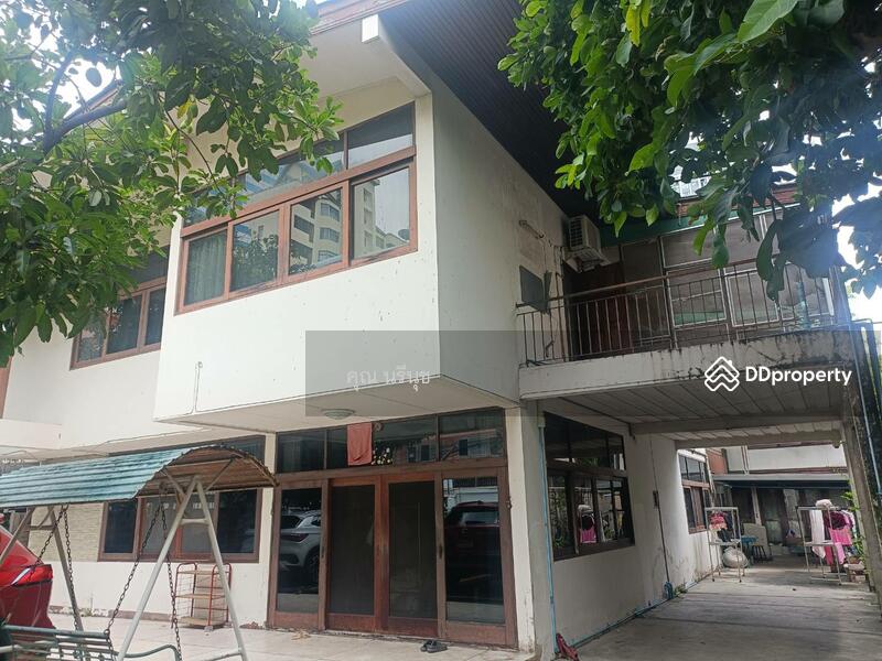 For Rent - For Rent: Two-Storey House Near Russian Embassy, Surawong Road, Bang Rak, Bangkok