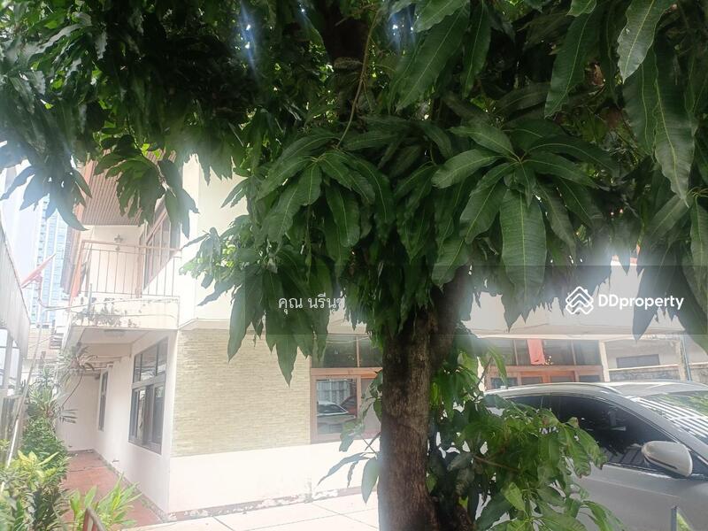 For Rent - For Rent: Two-Storey House Near Russian Embassy, Surawong Road, Bang Rak, Bangkok