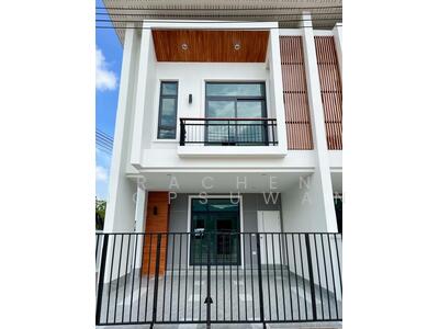 ขาย - โปรลดพิเศษ 800,000 บาท บ้านใหม่ ในโครงการ พิกัด ในเมืองหาดใหญ่ 3 ห้องนอน ขนาด 39.1 ตร.วา, สงขลา