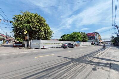 ขาย - ที่ดิน 1 ไร่ 390 ตร.วา ถนนกำแพงเพชร 6 ใกล้รถไฟฟ้าสายสีแดง แปลงมุม, กรุงเทพ