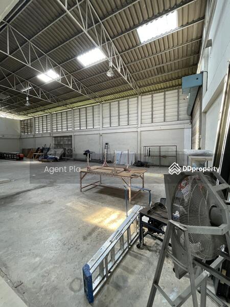 ให้เช่า - Warehouse and office for rent, just 100 meters from Bangna-Trad Road (SPSAD3256), กรุงเทพ