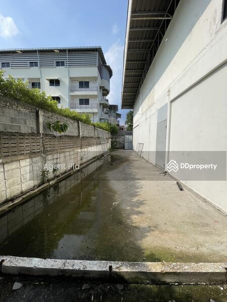 ให้เช่า - Warehouse and office for rent, just 100 meters from Bangna-Trad Road (SPSAD3256), กรุงเทพ