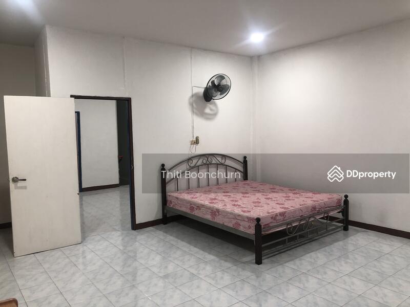 For Rent - Townhouse, 5 Minute Walk BTS On Nut, Bangkok