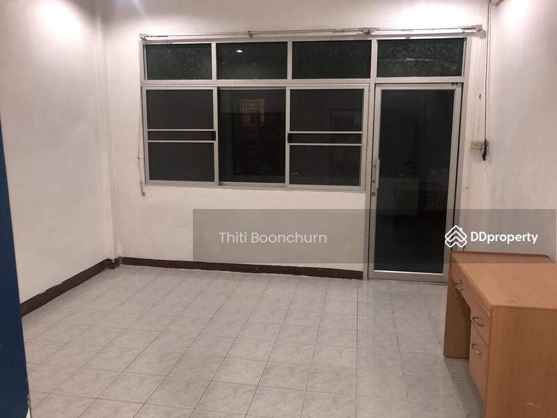 For Rent - Townhouse, 5 Minute Walk BTS On Nut, Bangkok