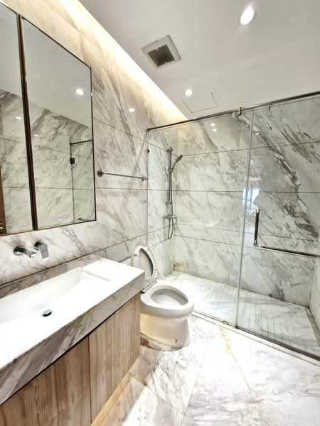 Le Raffine Sukhumvit 24, Bangkok, Soi Sukhumvit 24, Khong Tan, Khlong Toei, Bangkok, 3 Bedrooms, 371 sqm, Condo For Sale, by Nutprawee Kaseamruangkit, 60135544 - DDproperty.com