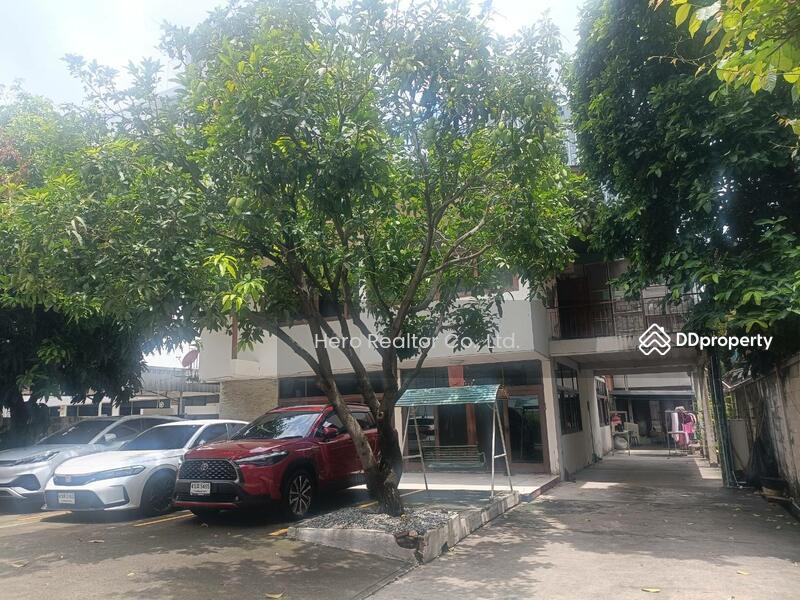 For Rent - For Rent Bangkok House Surawong Bang Rak BTS Sala Daeng BRE25643, Bangkok