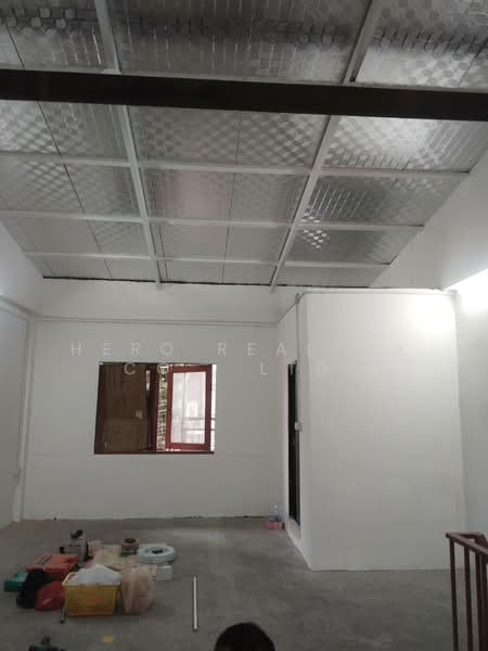 For Rent Town House For Commercial Sukhumvit BTS Phrom Phong BRE23400, Bangkok, Khong Tan, Khlong Toei, Bangkok, , 200 sqm, Shophouse For Rent, by Hero Realtor Co., Ltd., 60136055 - DDproperty.com