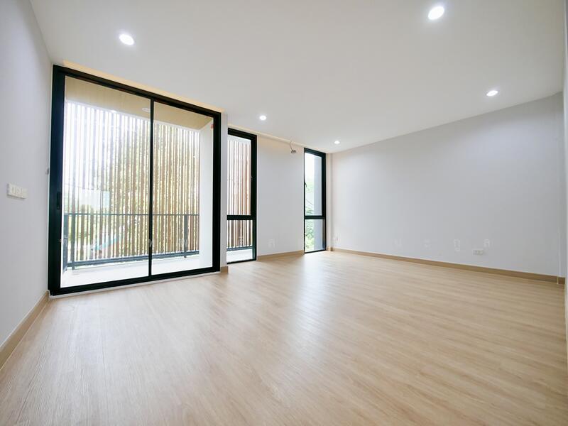 ขาย - ทาวน์โฮม 3 ชั้น คู้บอน 27, กรุงเทพ