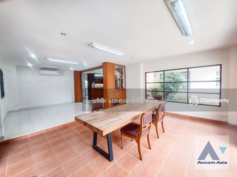 ให้เช่า - Home Office, Pet friendly 3 Bedrooms House for Rent in Phaholyothin, Bangkok, กรุงเทพ