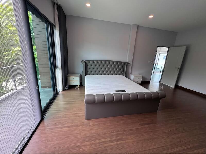 บ้าน 4-ห้องนอน, กรุงเทพ, ประเวศ, กรุงเทพ, 315 ตร.ม., บ้านเดี่ยว ให้เช่า, โดย Komkrit Arunvessased , 60137268 - DDproperty.com