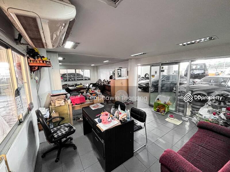 For Rent - 5-Bedroom House, Bangkok