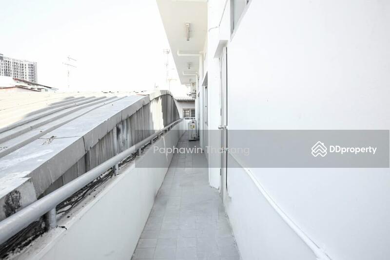 For Rent - 5-Bedroom House, Bangkok
