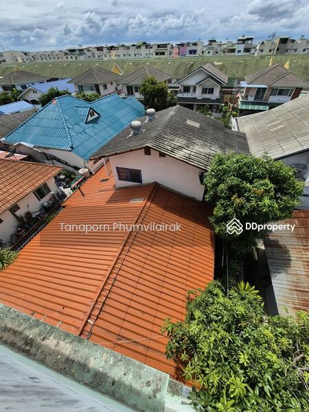 For Sale - 9-Bedroom House, Bangkok