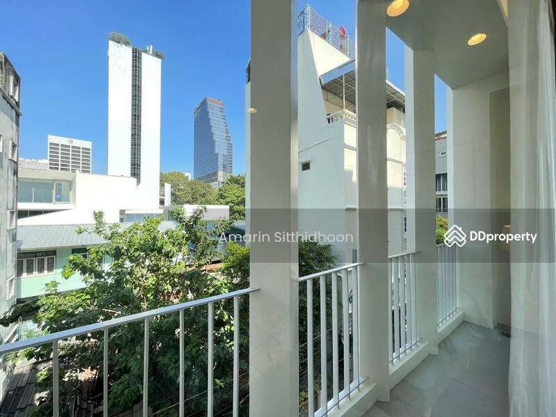 For Rent - Townhouse in Heart of CBD, Bangkok