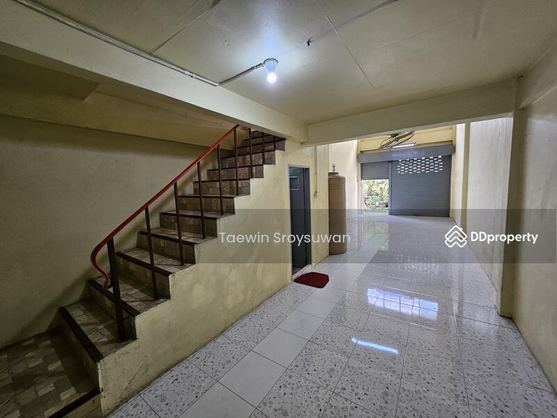 For Rent - For Rent 4-story house with rooftop, near MRT Tao Poon, Bangkok